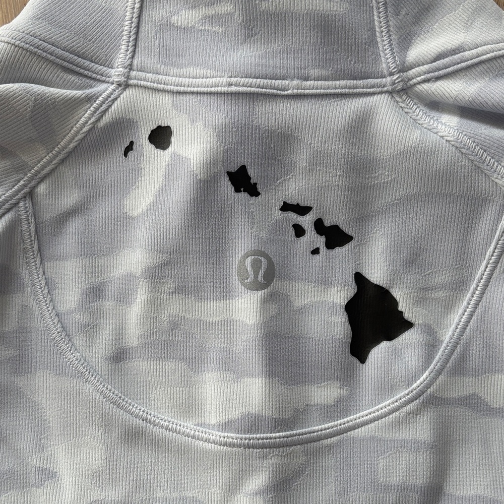 NWOT Lululemon Aloha limited edition Pace Pursuit white camo half zip